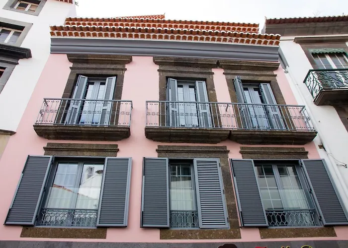 Apartamentos Funchal By Petit Hotels